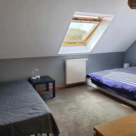 L Etablissement Gold Beach Propose 1 Hebergement , Maison 80M2 Avec Terrain 500M2, Parking Prive A 4 Min Du Port Artificiel D Arromanches, Services Accueil Personnalise, Lits Faits, Serviettes, Menage, Netflix, Wifi Ryes 외부 사진