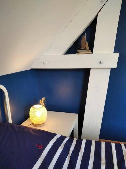 L Etablissement Gold Beach Propose 1 Hebergement , Maison 80M2 Avec Terrain 500M2, Parking Prive A 4 Min Du Port Artificiel D Arromanches, Services Accueil Personnalise, Lits Faits, Serviettes, Menage, Netflix, Wifi Ryes 외부 사진