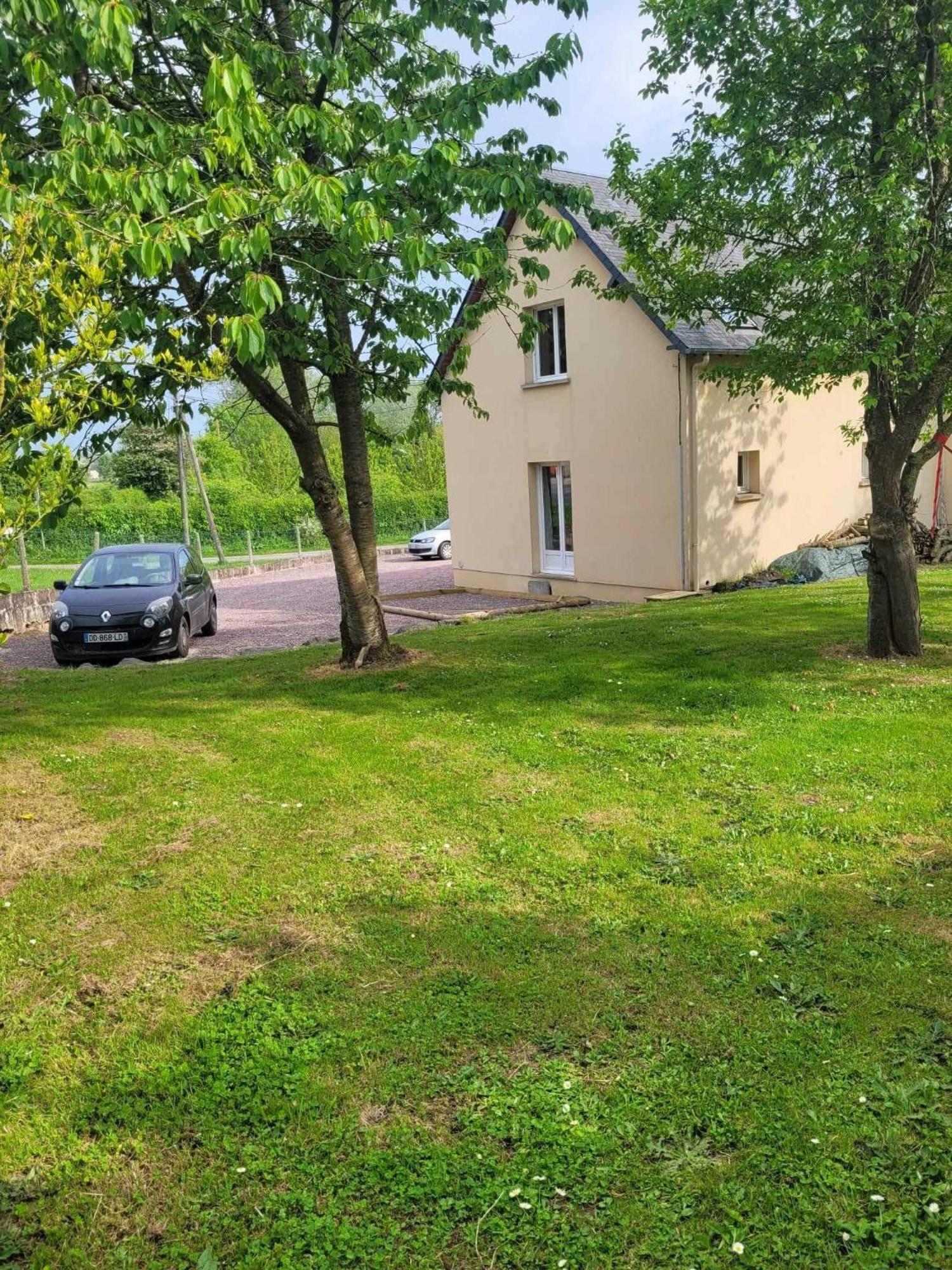 L Etablissement Gold Beach Propose 1 Hebergement , Maison 80M2 Avec Terrain 500M2, Parking Prive A 4 Min Du Port Artificiel D Arromanches, Services Accueil Personnalise, Lits Faits, Serviettes, Menage, Netflix, Wifi Ryes 외부 사진